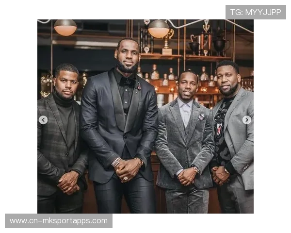 詹姆斯带队价值被重估:从传统巨星到真正的团队领袖 詹姆斯带队价值被重估:从传统巨星到真正的团队领袖