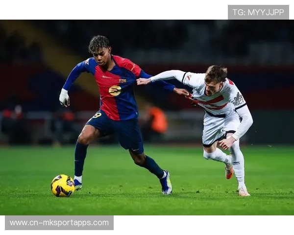 西甲战术调整频率提高反映比赛即时变化趋势，西甲的赛制