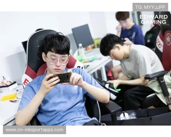 S16赛季世界赛夺冠大热门战队深度调研报告